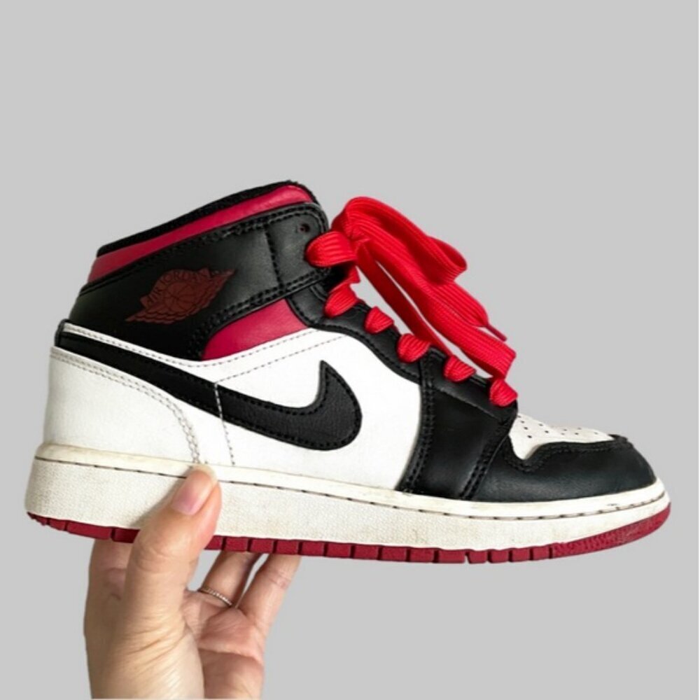 🛑 Air Jordan 1 Mid GS White / Gym Red / Black Sneakers - 6-6.5US (2023) - Picture 5 of 12